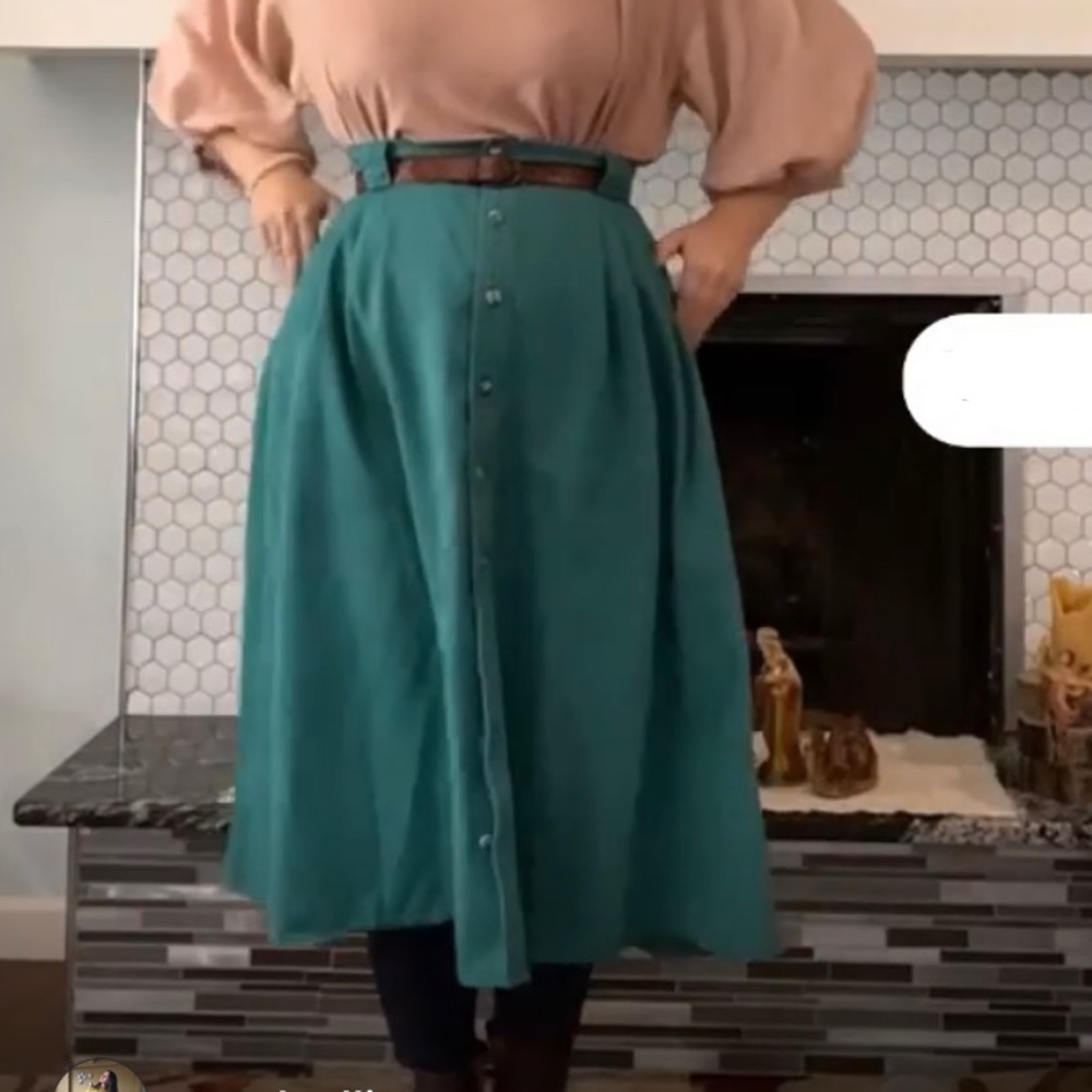 Kelly Green cotton canvas pocket midi skirt